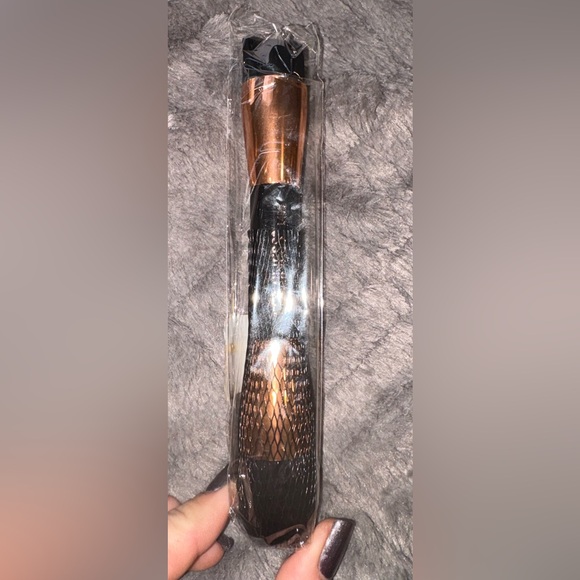 Luminess Airbrush Silk Primer and Foundation Duo - Light Medium - Picture 7 of 7